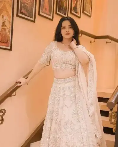 Escort Gaurihar